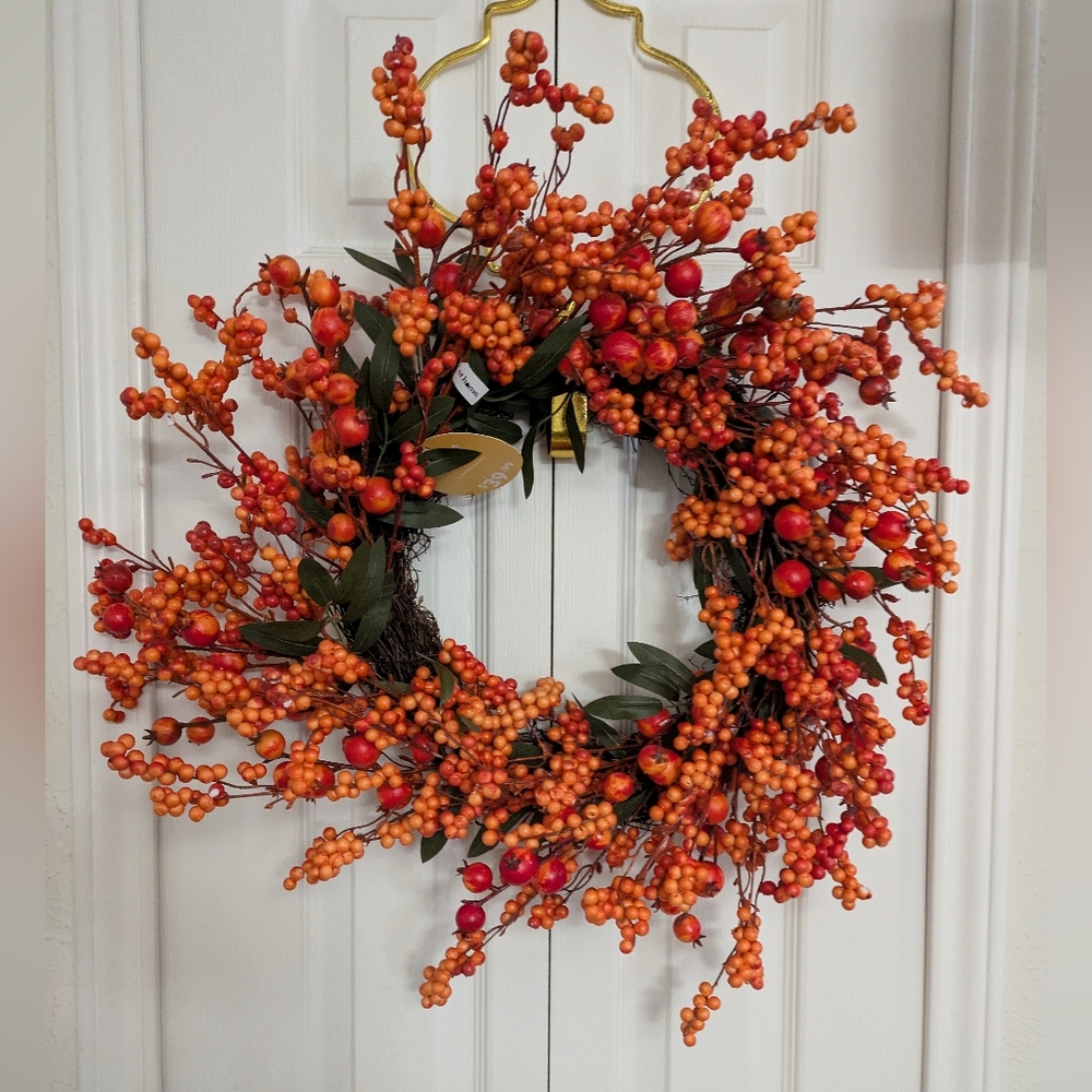 NWT Autumn Wreath 22"